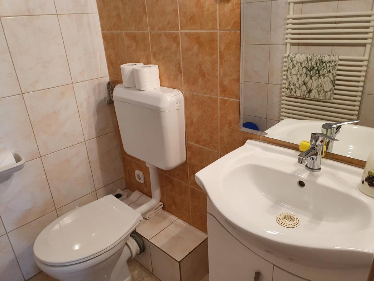 Laguna Apartmanhaz Hévíz Екстериор снимка