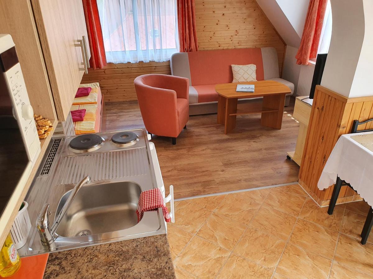 Laguna Apartmanhaz Hévíz Екстериор снимка